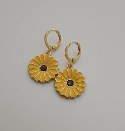 Alloy Electroplated Gold Earrings for Women